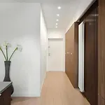 Close-urban Chic - Center - Huge And Comfortable -narutowicza * Lodz